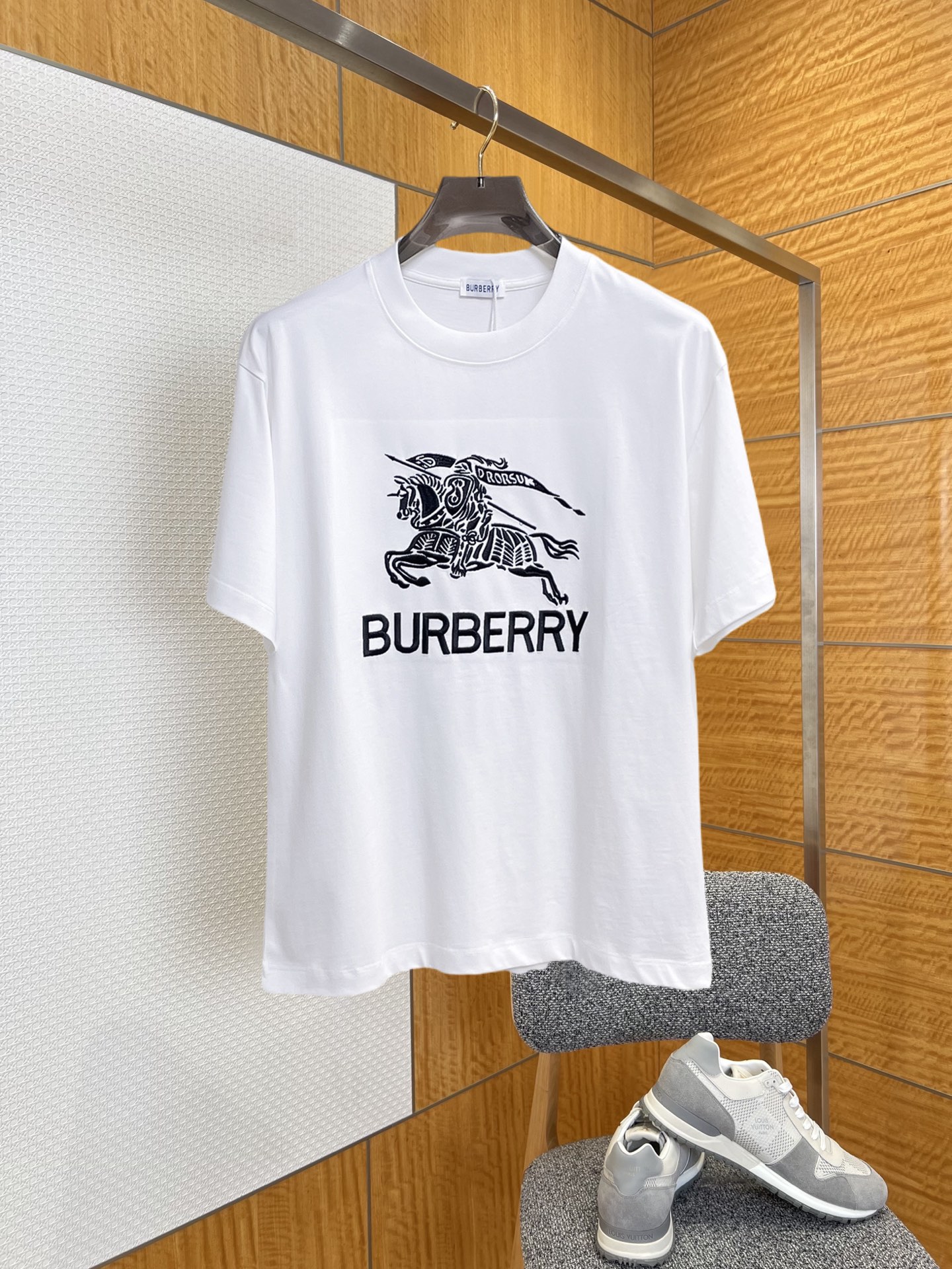 short sleeves